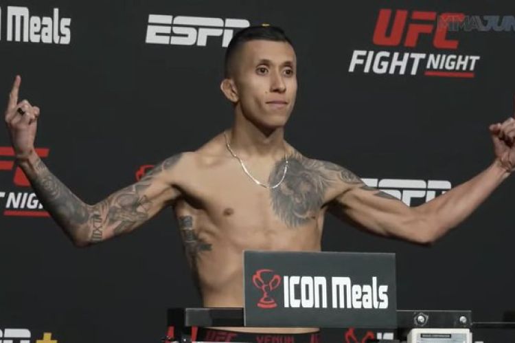 Jeff Molina // Nuotr. iš @MMAJunkie