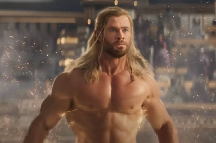 „Thoras: meilė ir griaustinis“ filmo stop kadras
